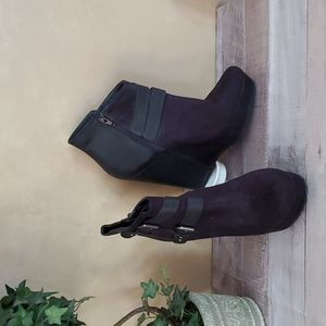 Platform ankle boots